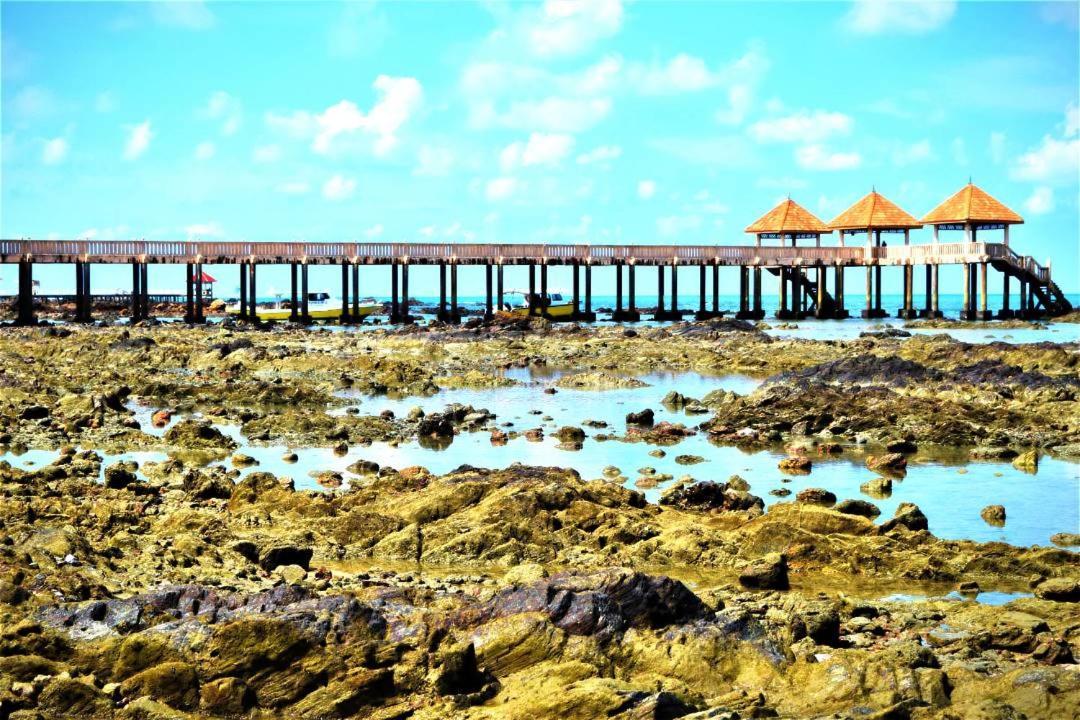 Desaru, Bayu Balau Beach Resort Bandar Penawar Esterno foto