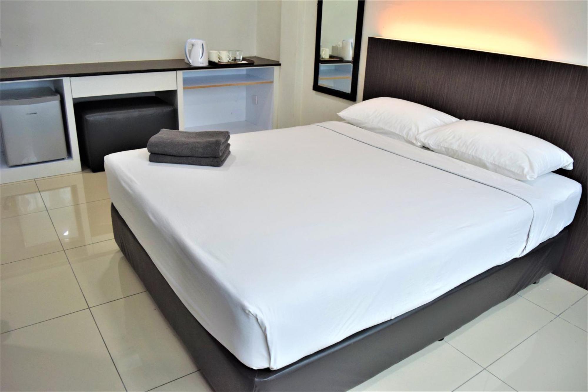 Desaru, Bayu Balau Beach Resort Bandar Penawar Esterno foto
