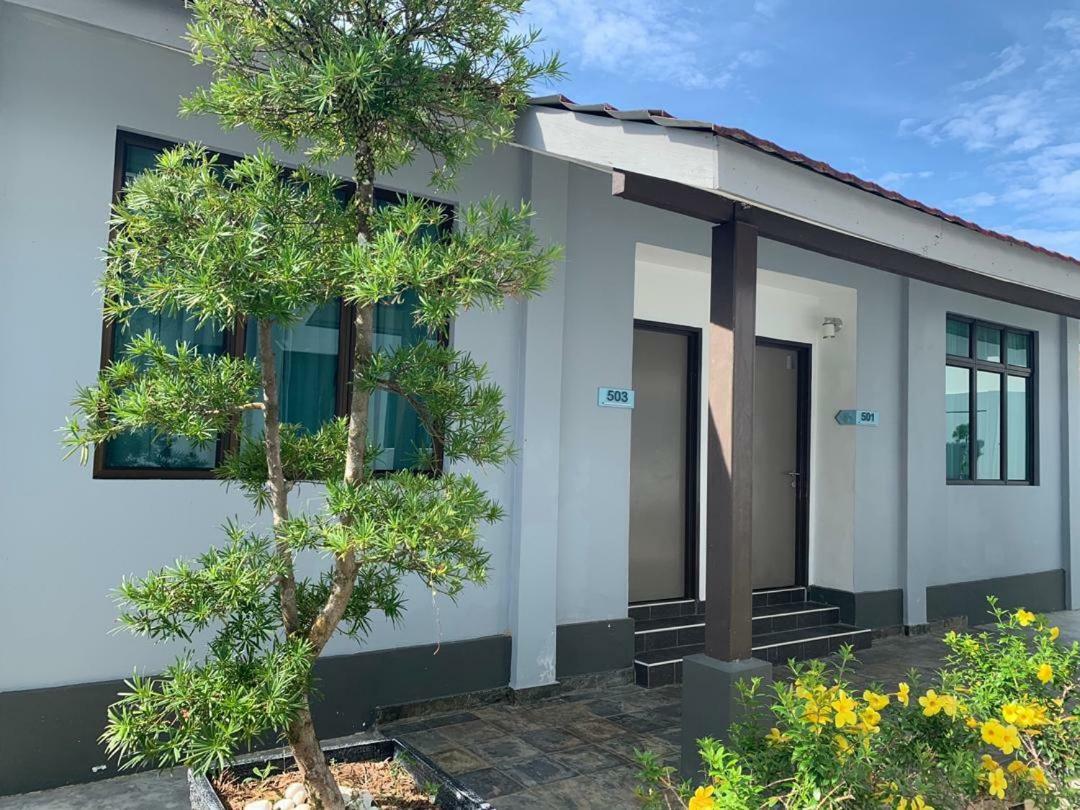 Desaru, Bayu Balau Beach Resort Bandar Penawar Esterno foto